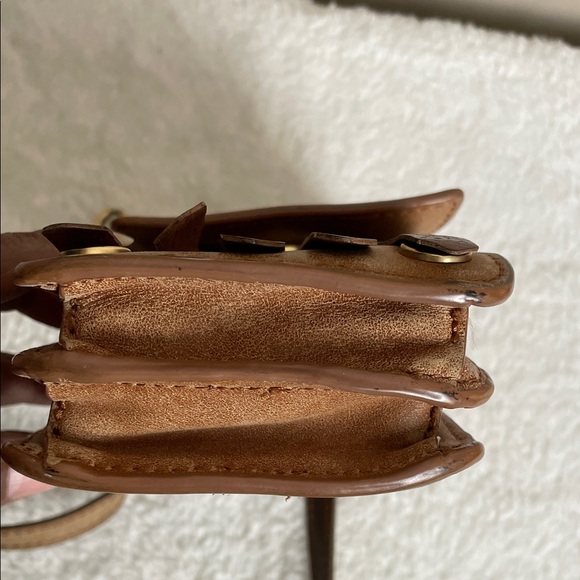 Hammitt 310 Tan Brown Saddle Leather Fringe Crossbody Phone Case Wallet Purse - Picture 5 of 6